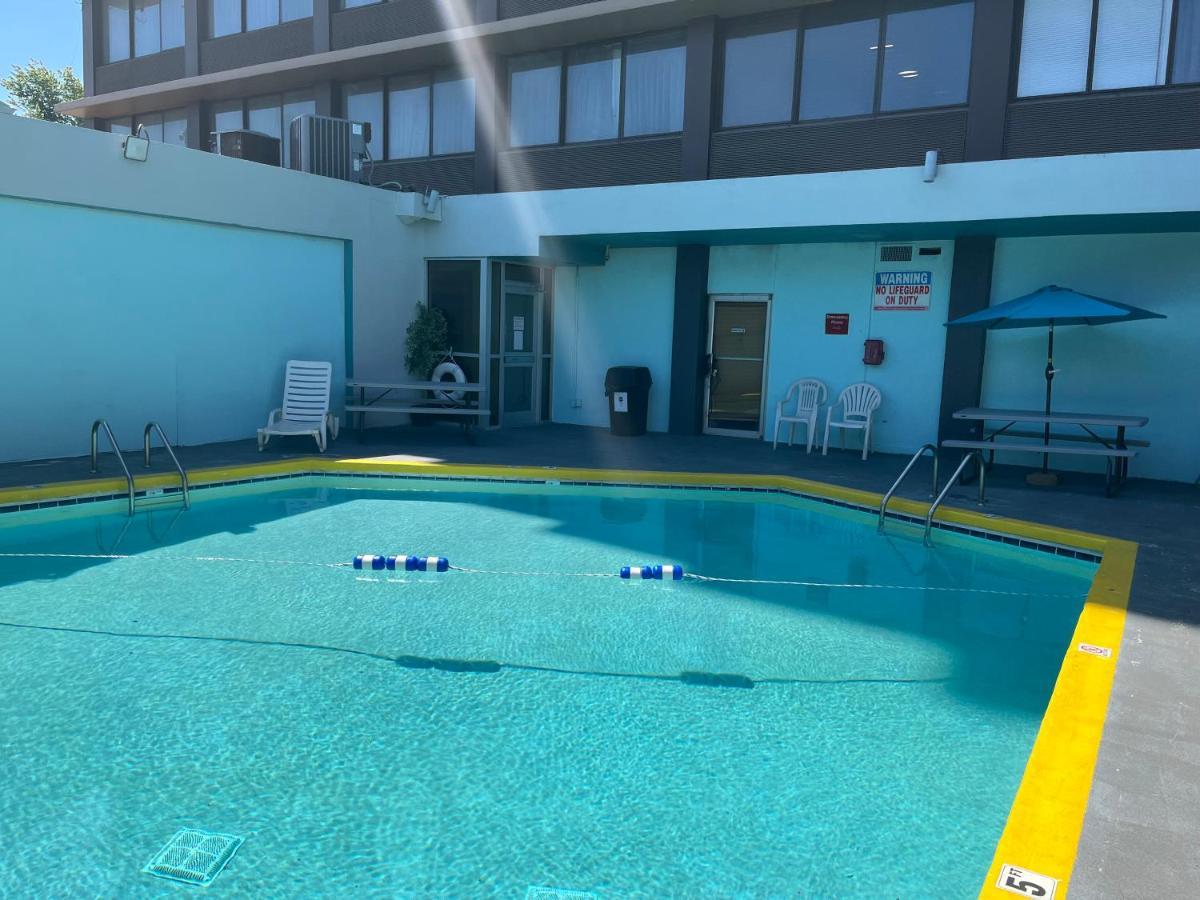 Quality Inn & Suites Cincinnati Eksteriør billede