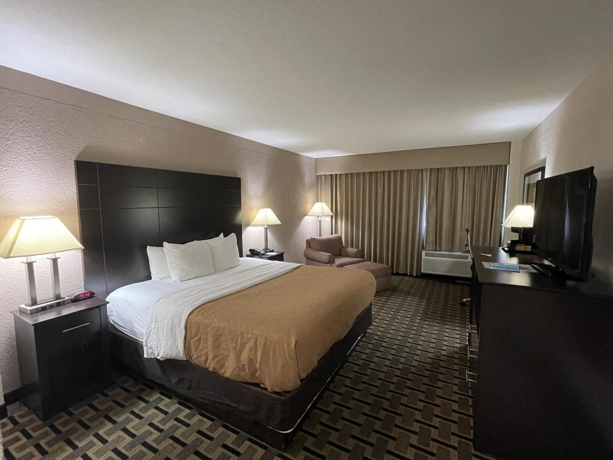 Quality Inn & Suites Cincinnati Eksteriør billede